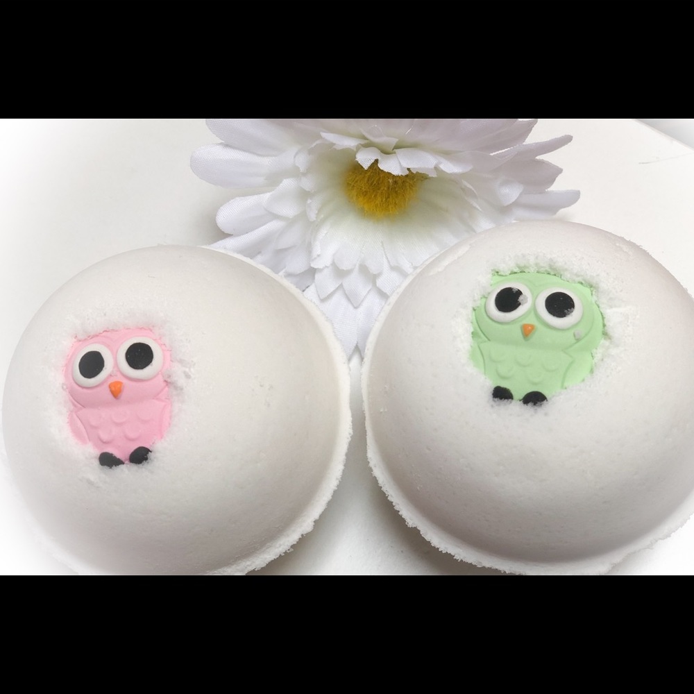 Adorable Set of Owl Effervescent XL Bath Bombs